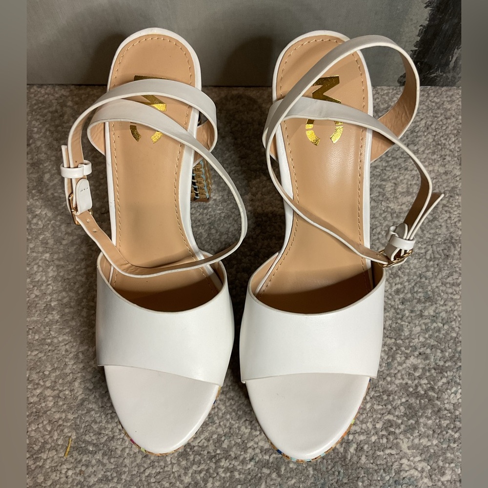 Weslyn Rainbow Raffia Platform Sandals - Size 7 (NWOB) - Picture 3 of 12